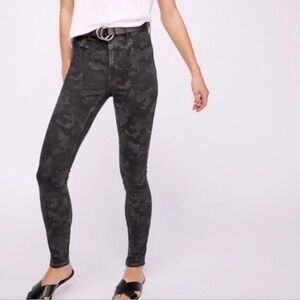 NWT Free People Camo Skinny Jeans